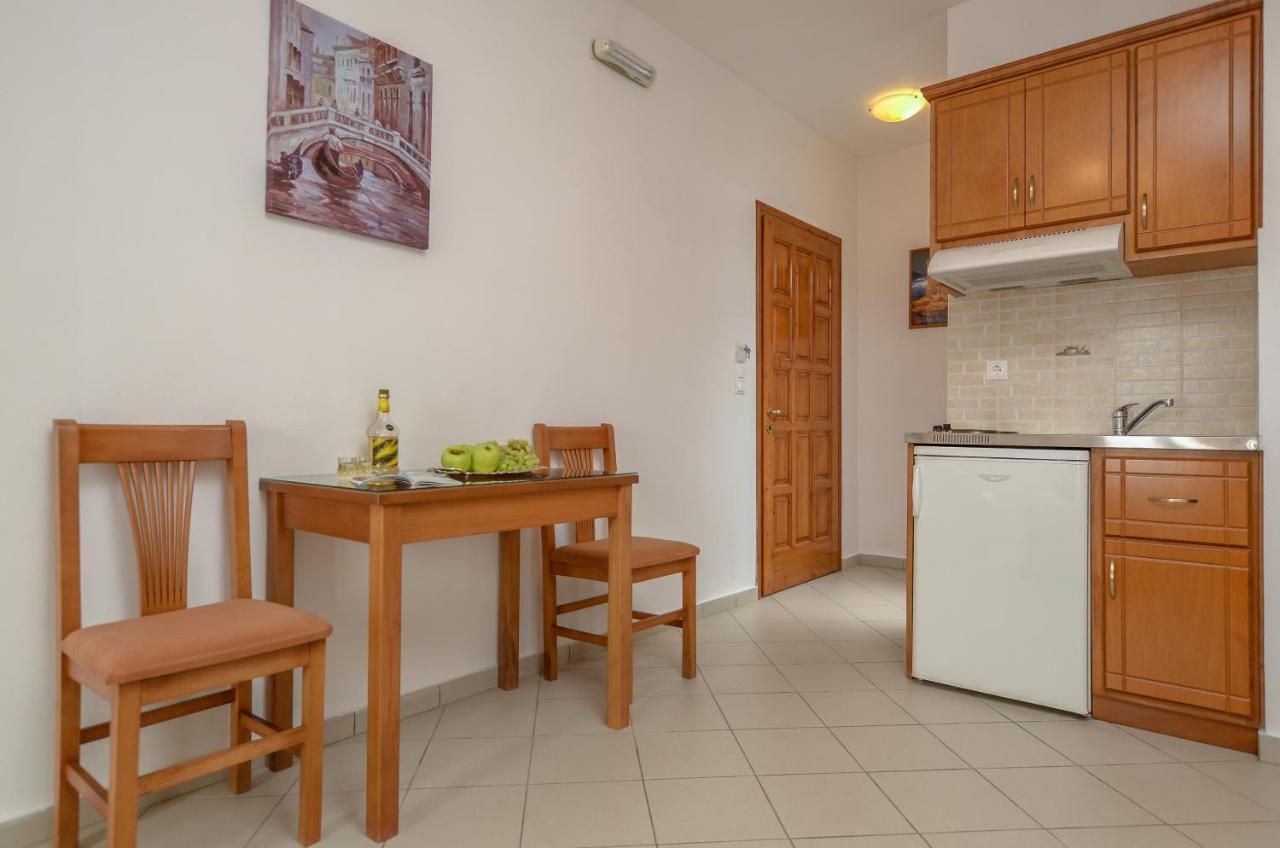 Dolphin Studios Agia Anna (Naxos) Exterior foto